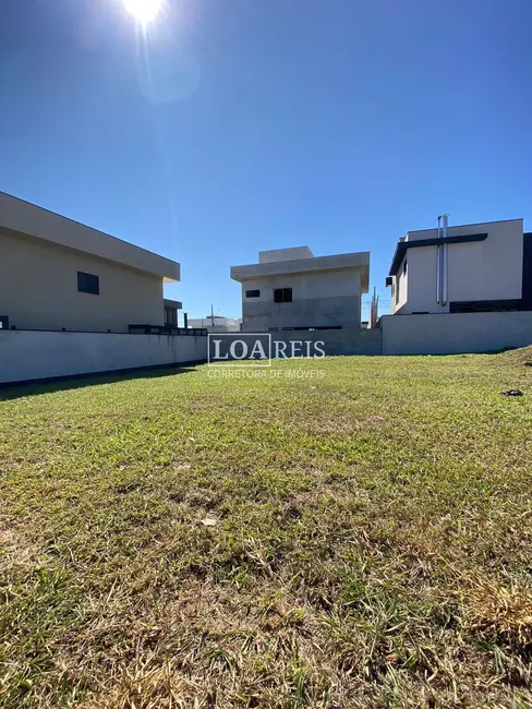 Foto 1 de Terreno / Lote à venda, 250m2 em Sao Jose Dos Campos - SP