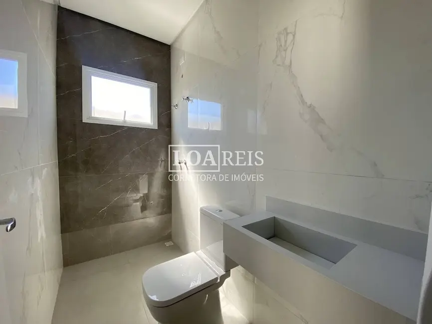 Foto 9 de Casa de Condomínio com 3 quartos à venda, 250m2 em Cacapava - SP