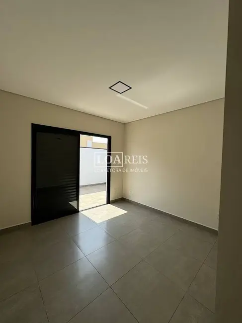 Foto 7 de Casa de Condomínio com 3 quartos à venda, 250m2 em Parque Residencial Maria Elmira, Cacapava - SP