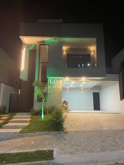 Foto 2 de Casa de Condomínio com 3 quartos à venda, 250m2 em Cacapava - SP