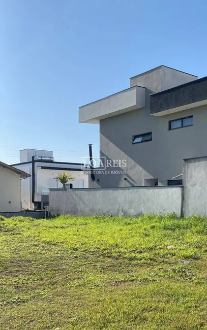 Foto 1 de Terreno / Lote à venda, 250m2 em Parque Residencial Maria Elmira, Cacapava - SP