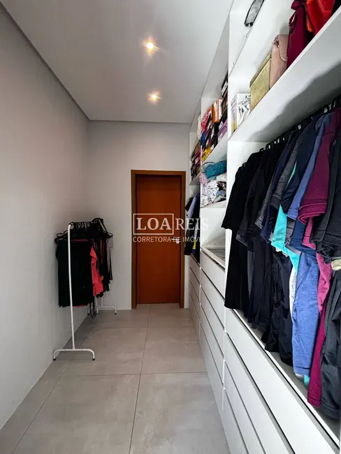 Foto 8 de Casa de Condomínio com 3 quartos à venda, 375m2 em Cacapava - SP