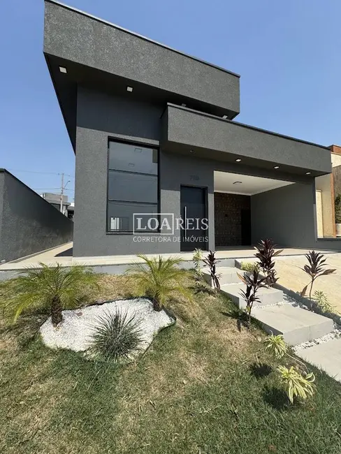 Foto 1 de Casa de Condomínio com 3 quartos à venda, 250m2 em Cacapava - SP
