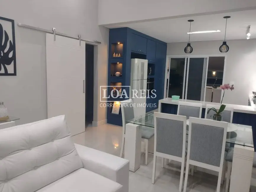 Foto 3 de Casa de Condomínio com 3 quartos à venda, 300m2 em Cacapava - SP