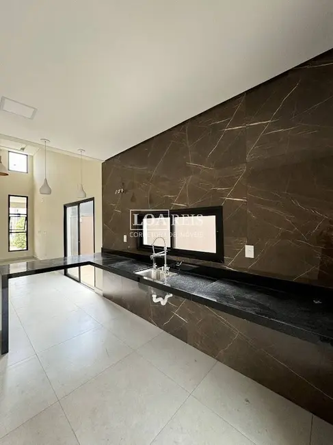 Foto 8 de Casa de Condomínio com 3 quartos à venda, 120m2 em Cacapava - SP