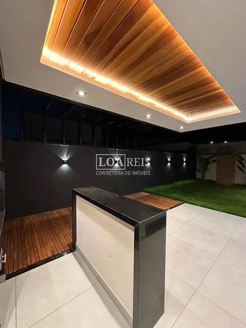 Foto 3 de Casa de Condomínio com 3 quartos à venda, 300m2 em Cacapava - SP