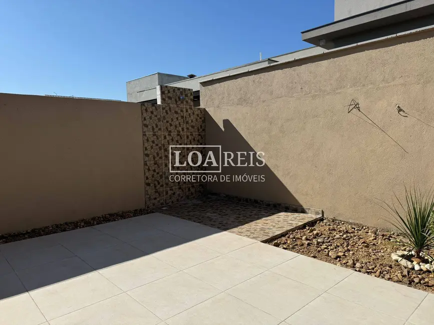 Casa de Condomínio com 3 quartos à venda, 300m2 em Cacapava - SP - imagem 4 Foto 4 de Casa de Condomínio com 3 quartos à venda, 300m2 em Cacapava - SP