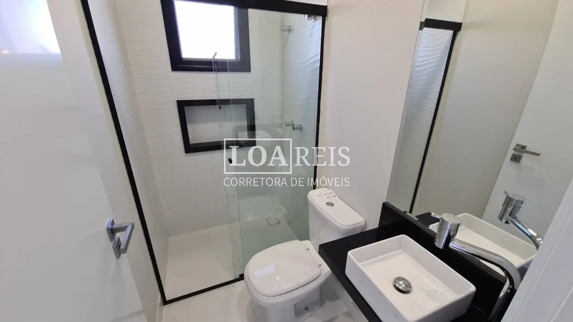 Foto 6 de Casa de Condomínio com 3 quartos à venda, 250m2 em Sao Jose Dos Campos - SP