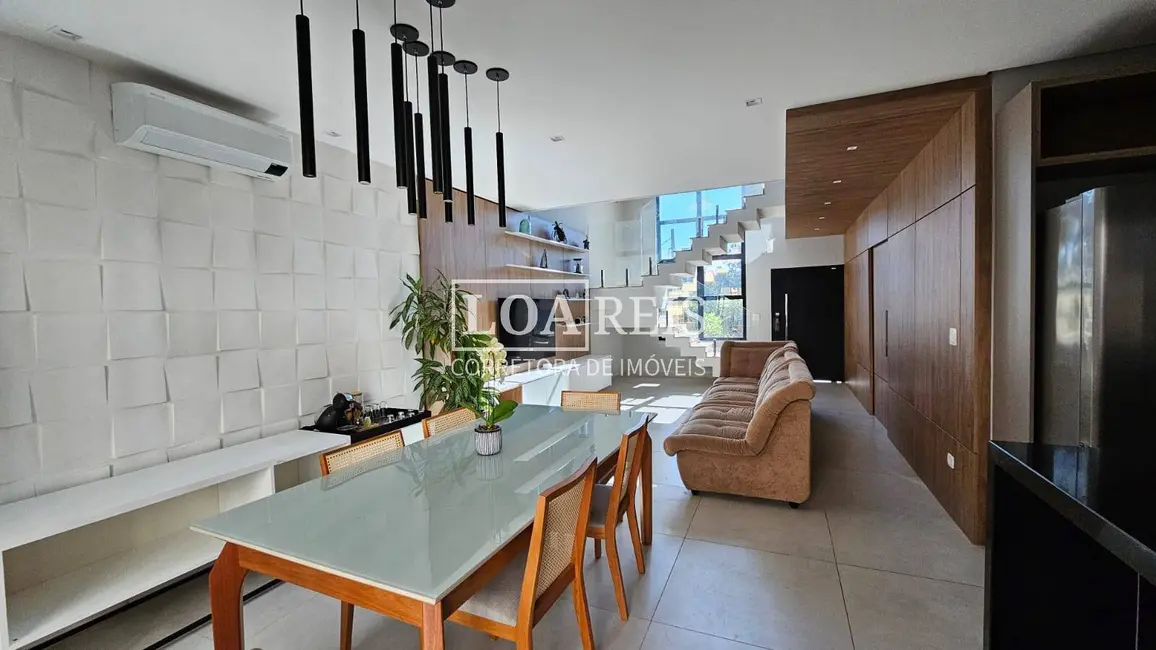 Foto 1 de Casa com 4 quartos à venda, 250m2 em Condomínio Vem Viver Jacareí, Jacarei - SP