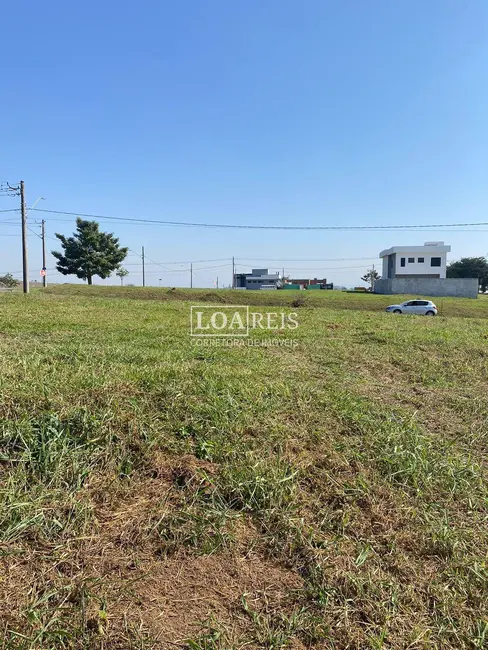Foto 2 de Terreno / Lote à venda, 360m2 em Cacapava - SP