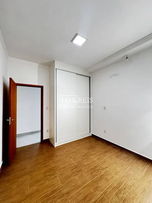 Foto 7 de Casa de Condomínio com 3 quartos à venda, 300m2 em Cacapava - SP
