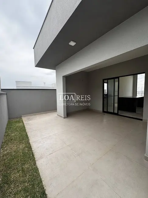 Foto 8 de Casa de Condomínio com 3 quartos à venda, 250m2 em Sao Jose Dos Campos - SP