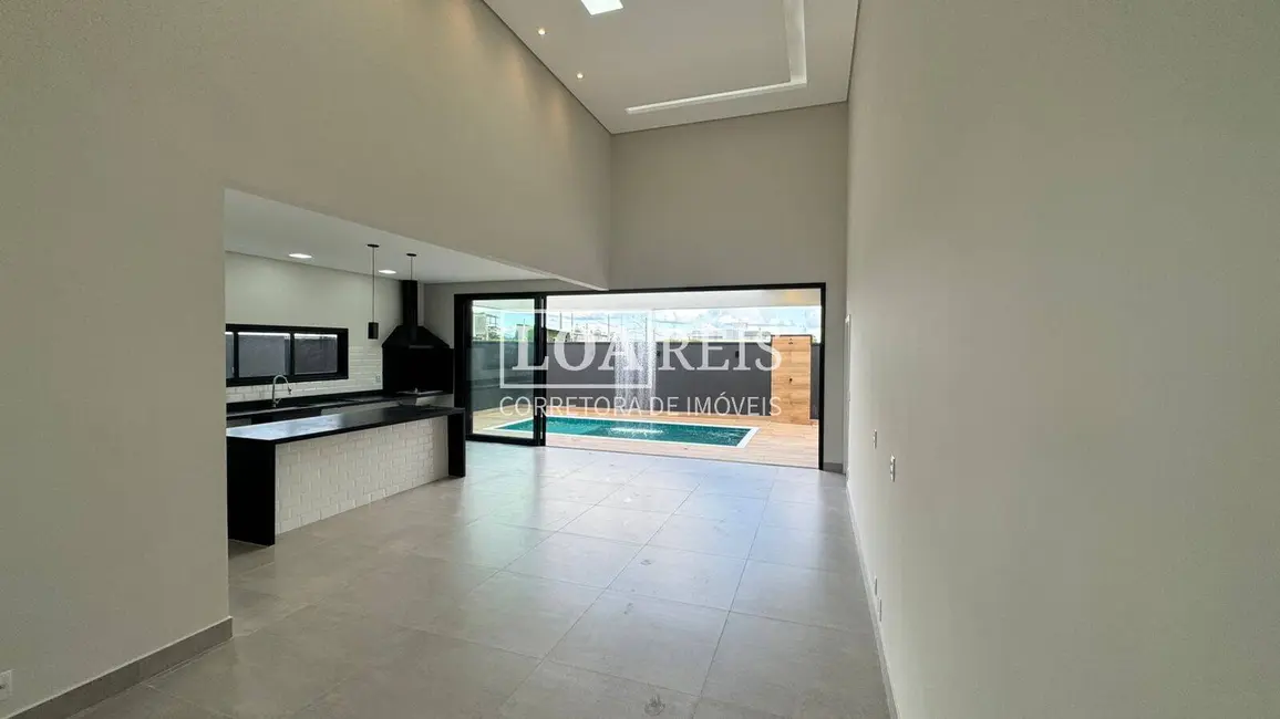 Foto 2 de Casa de Condomínio com 3 quartos à venda, 345m2 em Parque Residencial Maria Elmira, Cacapava - SP