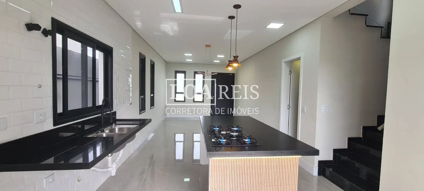 Foto 2 de Casa com 3 quartos à venda, 250m2 em Sao Jose Dos Campos - SP