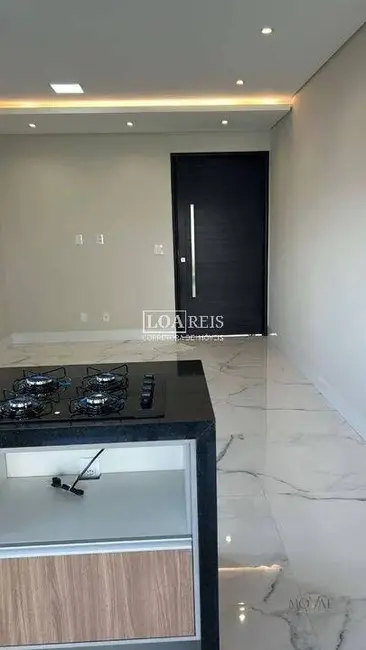 Foto 2 de Casa com 3 quartos à venda, 250m2 em Sao Jose Dos Campos - SP