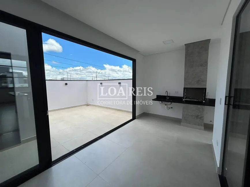 Foto 3 de Casa com 3 quartos à venda, 250m2 em Sao Jose Dos Campos - SP