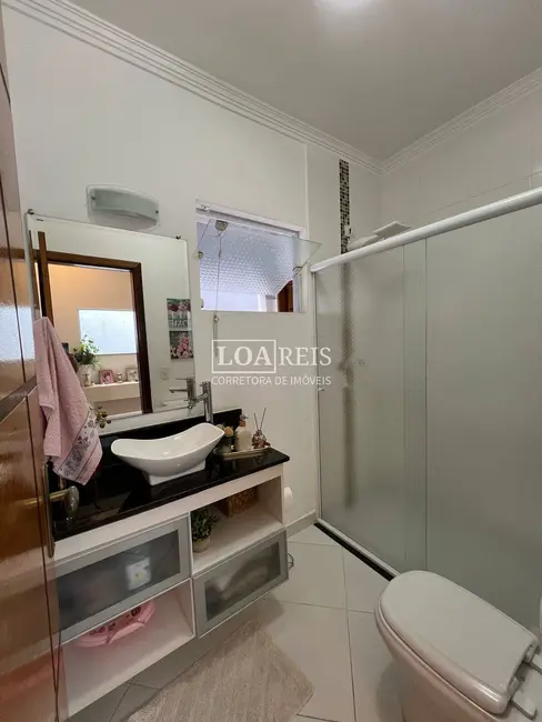 Foto 9 de Casa com 3 quartos à venda, 250m2 em Loteamento Villa Branca, Jacarei - SP