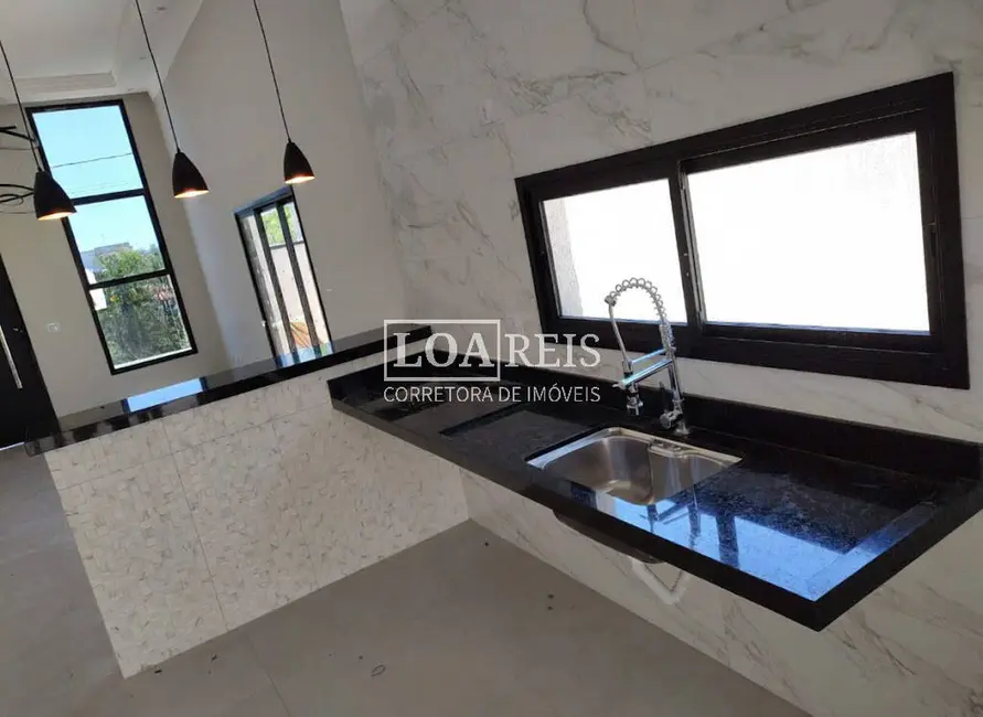 Foto 4 de Casa de Condomínio com 3 quartos à venda, 250m2 em Cacapava - SP