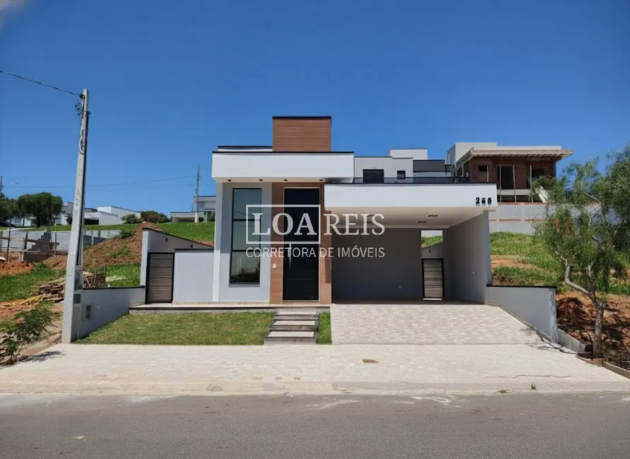 Foto 1 de Casa de Condomínio com 3 quartos à venda, 250m2 em Cacapava - SP