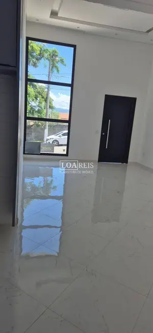 Foto 3 de Casa de Condomínio com 3 quartos à venda, 250m2 em Cacapava - SP