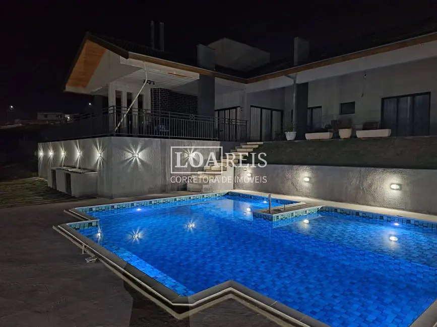 Foto 2 de Casa de Condomínio com 3 quartos à venda, 2000m2 em Bandeira Branca, Jacarei - SP