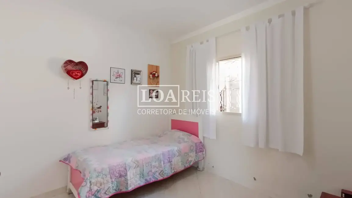 Foto 9 de Casa com 4 quartos à venda, 275m2 em Sao Jose Dos Campos - SP