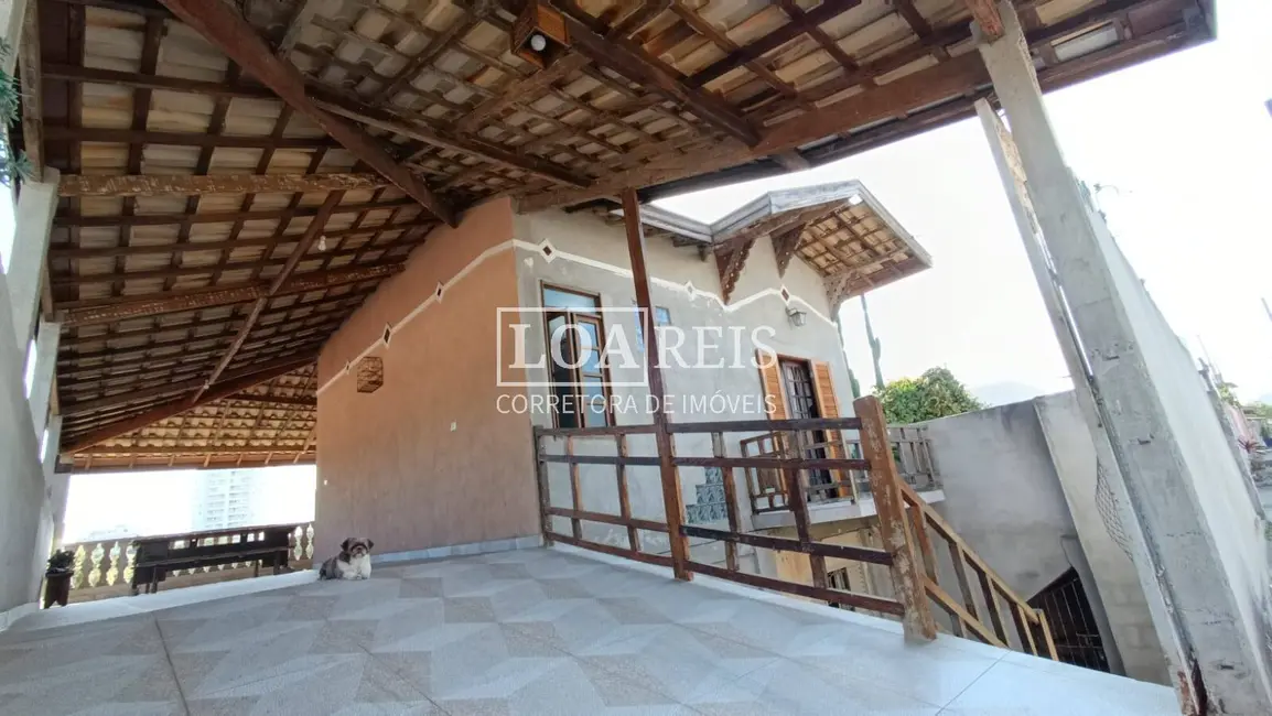 Foto 8 de Casa com 4 quartos à venda, 275m2 em Sao Jose Dos Campos - SP