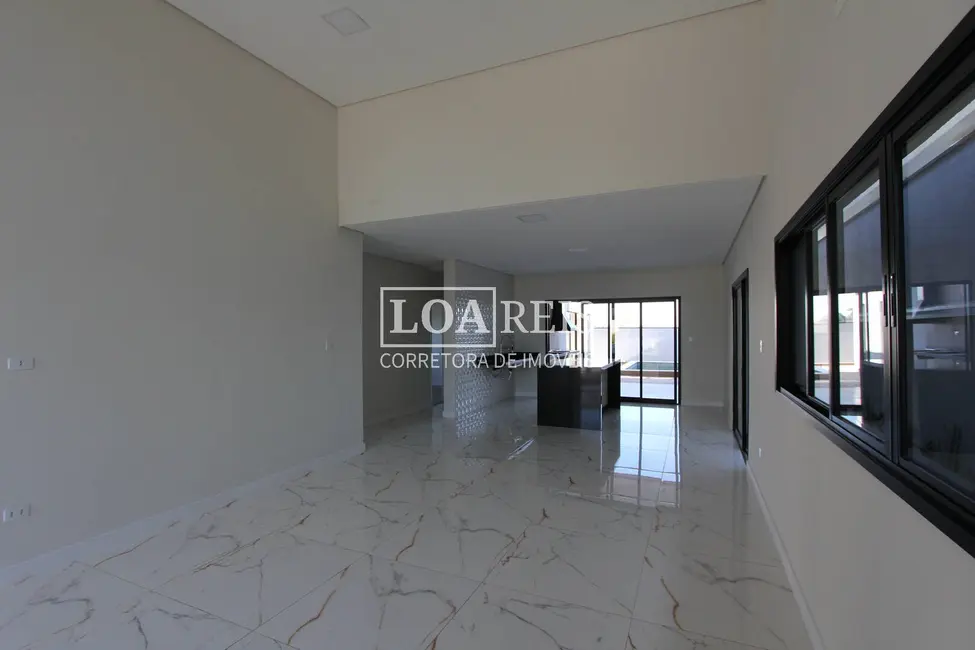 Foto 7 de Casa de Condomínio com 3 quartos à venda em Parque Residencial Maria Elmira, Cacapava - SP