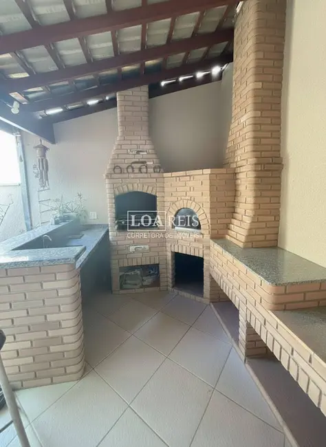 Foto 2 de Casa de Condomínio com 3 quartos para alugar, 140m2 em Loteamento Villa Branca, Jacarei - SP