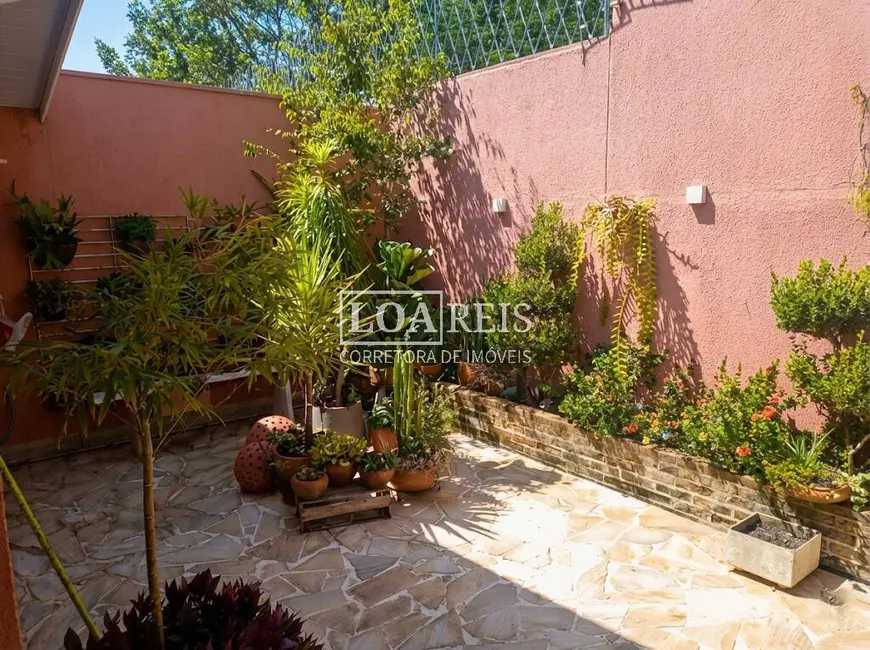 Casa de Condomínio com 2 quartos para alugar em Loteamento Villa Branca, Jacarei - SP - imagem 9 Foto 9 de Casa de Condomínio com 2 quartos para alugar em Loteamento Villa Branca, Jacarei - SP