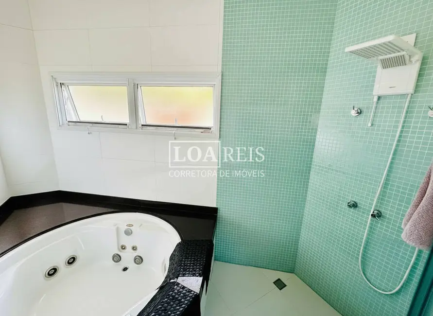 Foto 8 de Casa com 3 quartos à venda, 460m2 em Sao Jose Dos Campos - SP