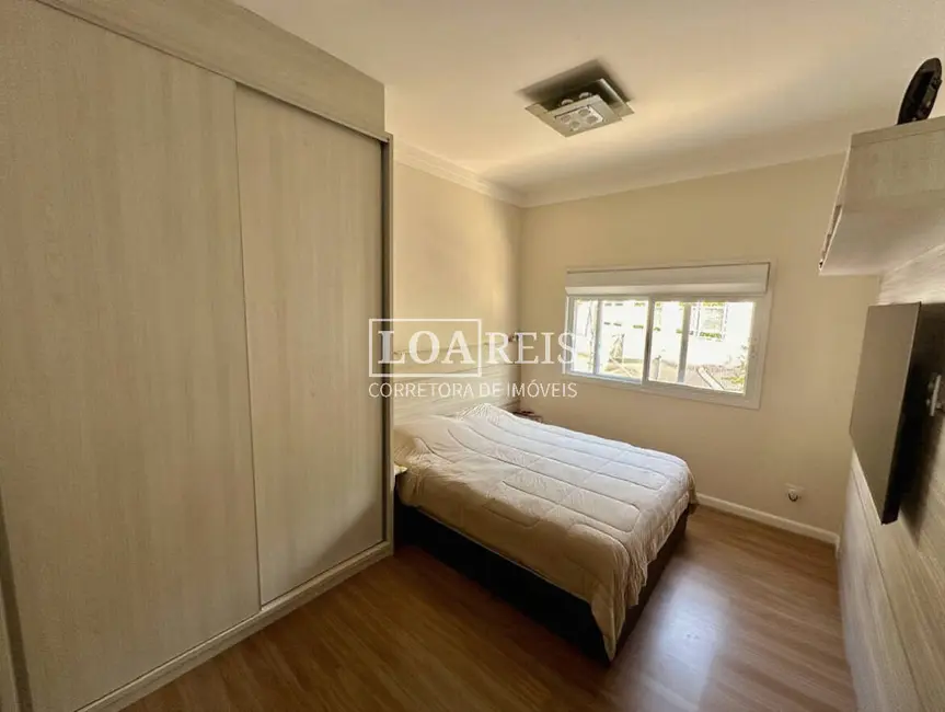Foto 6 de Casa com 3 quartos à venda, 460m2 em Sao Jose Dos Campos - SP