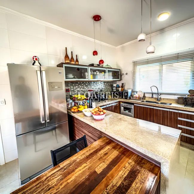 Foto 4 de Casa com 3 quartos à venda, 460m2 em Sao Jose Dos Campos - SP