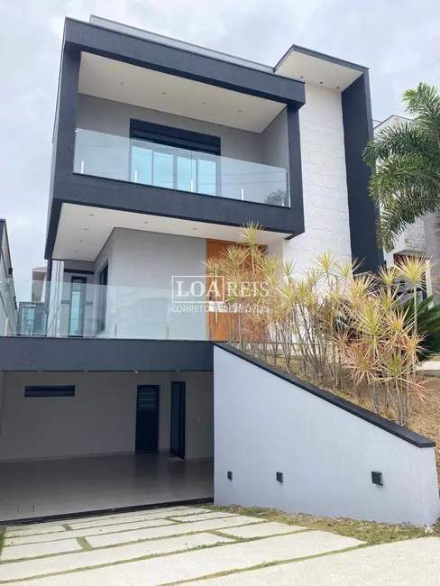 Foto 1 de Casa de Condomínio com 3 quartos à venda e para alugar, 257m2 em Condomínio Residencial Fogaça, Jacarei - SP