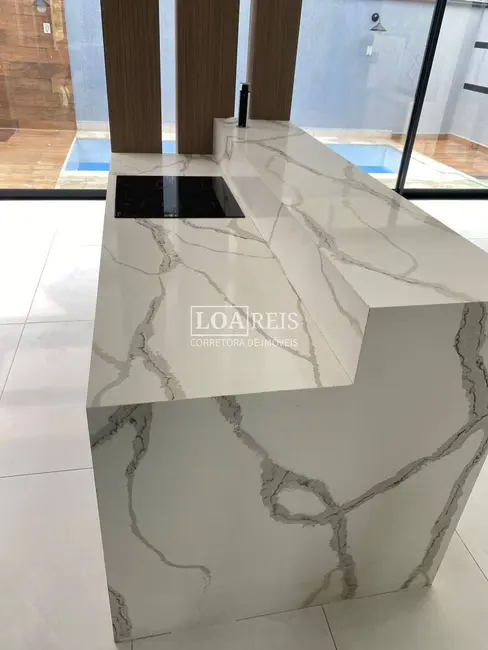 Foto 4 de Casa de Condomínio com 3 quartos à venda e para alugar, 257m2 em Condomínio Residencial Fogaça, Jacarei - SP