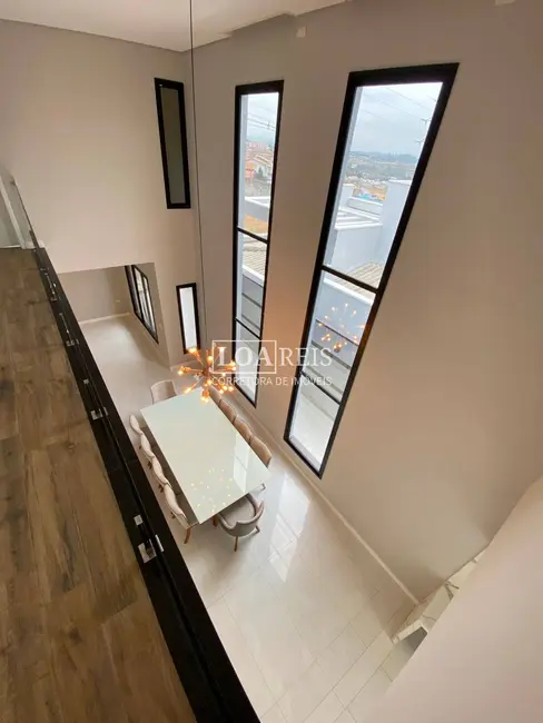 Foto 9 de Casa de Condomínio com 3 quartos à venda e para alugar, 257m2 em Condomínio Residencial Fogaça, Jacarei - SP