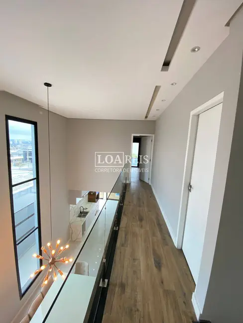 Foto 8 de Casa de Condomínio com 3 quartos à venda e para alugar, 257m2 em Condomínio Residencial Fogaça, Jacarei - SP