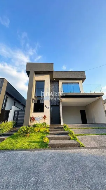 Foto 2 de Casa de Condomínio com 3 quartos à venda, 250m2 em Parque Residencial Maria Elmira, Cacapava - SP