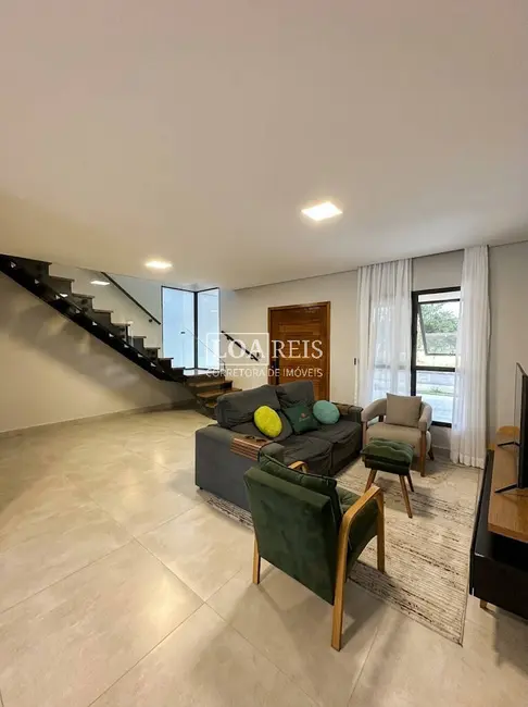 Foto 6 de Casa de Condomínio com 4 quartos à venda, 200m2 em Jacarei - SP