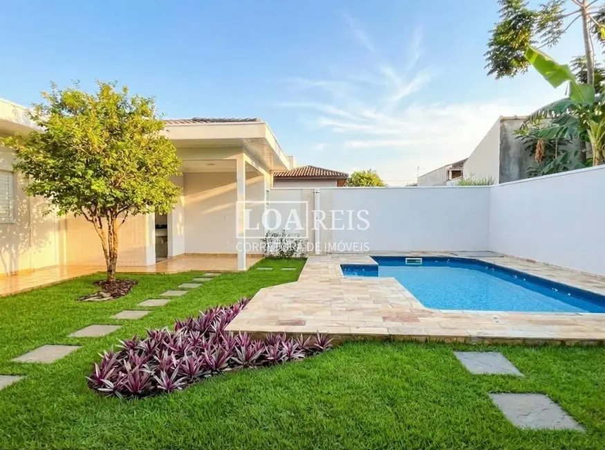 Casa de Condomínio com 4 quartos à venda, 390m2 em Sao Jose Dos Campos - SP - imagem 1 Foto 1 de Casa de Condomínio com 4 quartos à venda, 390m2 em Sao Jose Dos Campos - SP