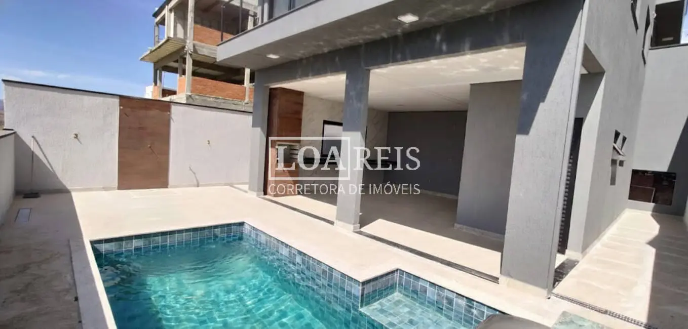 Foto 3 de Casa com 4 quartos à venda, 250m2 em Caçapava Velha, Cacapava - SP