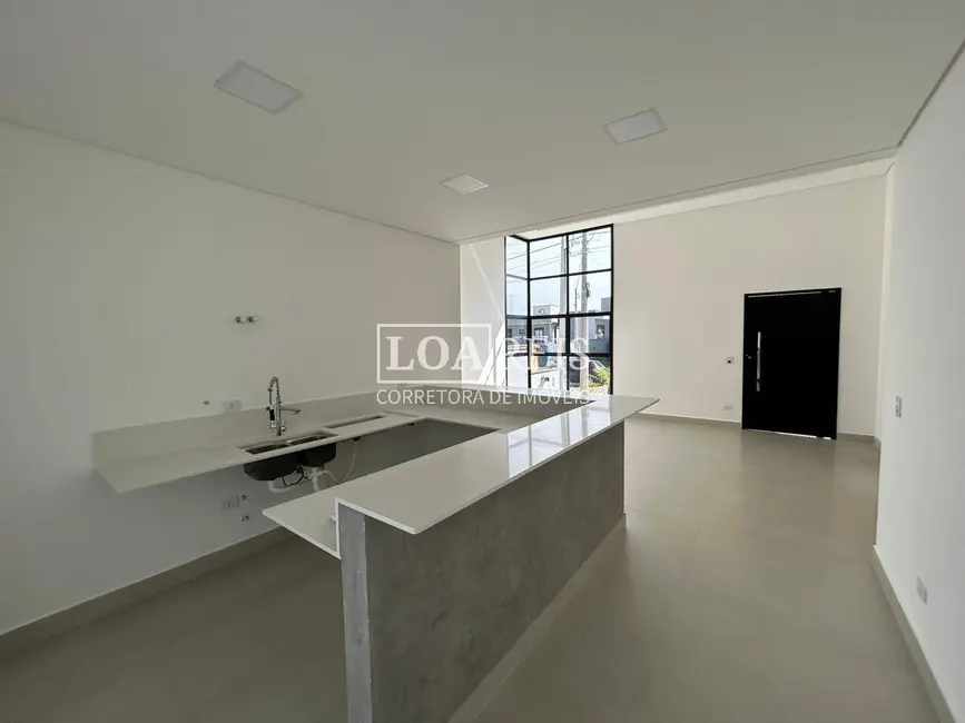 Casa de Condomínio com 3 quartos à venda, 275m2 em Sao Jose Dos Campos - SP - imagem 1 Foto 1 de Casa de Condomínio com 3 quartos à venda, 275m2 em Sao Jose Dos Campos - SP