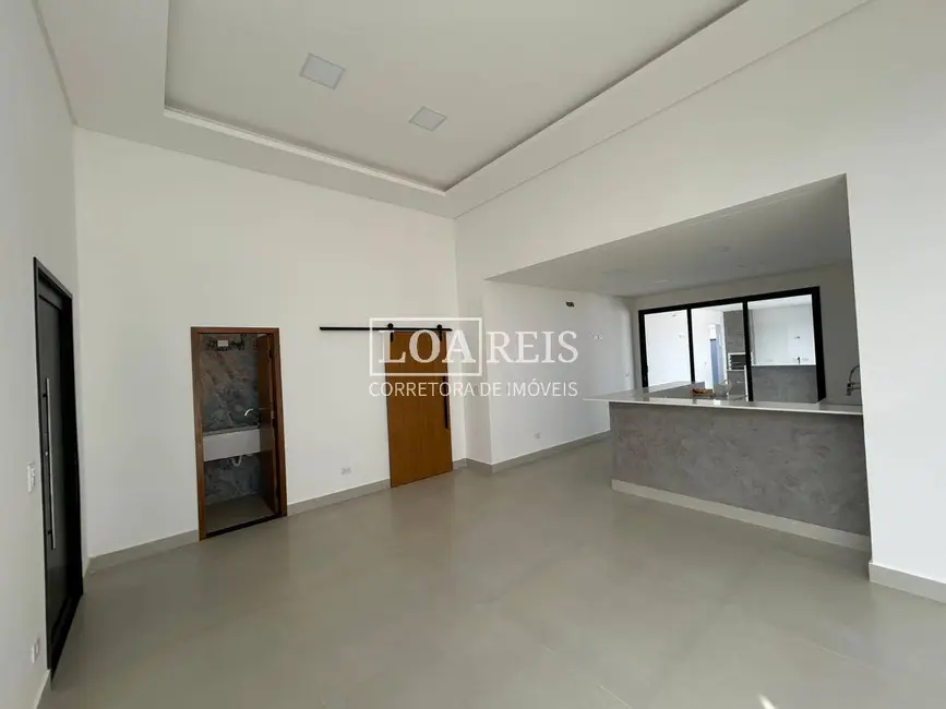 Casa de Condomínio com 3 quartos à venda, 275m2 em Sao Jose Dos Campos - SP - imagem 2 Foto 2 de Casa de Condomínio com 3 quartos à venda, 275m2 em Sao Jose Dos Campos - SP