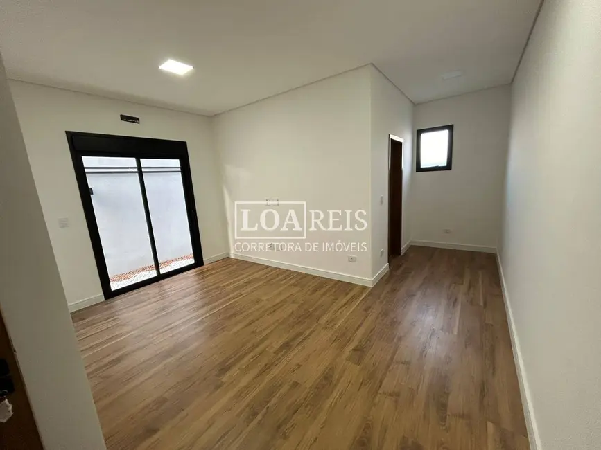 Casa de Condomínio com 3 quartos à venda, 275m2 em Sao Jose Dos Campos - SP - imagem 6 Foto 6 de Casa de Condomínio com 3 quartos à venda, 275m2 em Sao Jose Dos Campos - SP