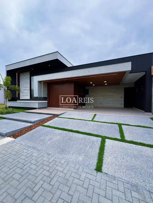 Foto 1 de Casa de Condomínio com 4 quartos à venda, 450m2 em Sao Jose Dos Campos - SP