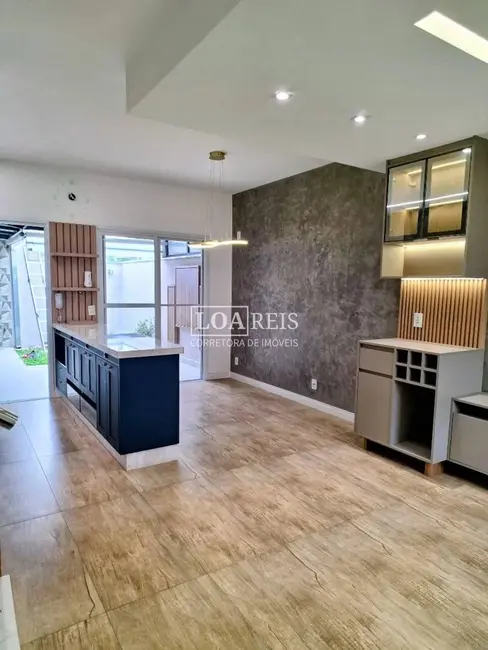 Foto 4 de Casa de Condomínio com 3 quartos à venda, 146m2 em Sao Jose Dos Campos - SP