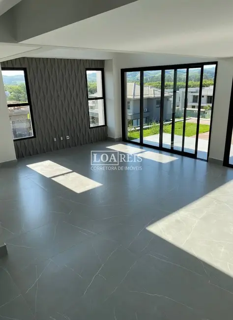 Foto 4 de Casa de Condomínio com 4 quartos à venda, 600m2 em Sao Jose Dos Campos - SP