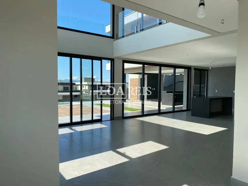 Foto 3 de Casa de Condomínio com 4 quartos à venda, 600m2 em Sao Jose Dos Campos - SP