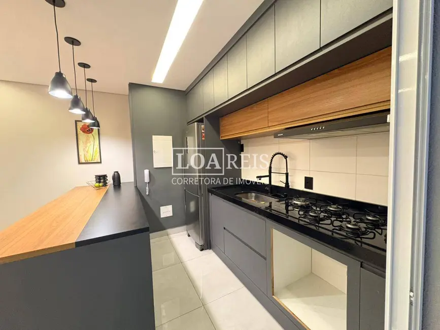 Foto 1 de Apartamento com 2 quartos para alugar, 65m2 em Sao Jose Dos Campos - SP