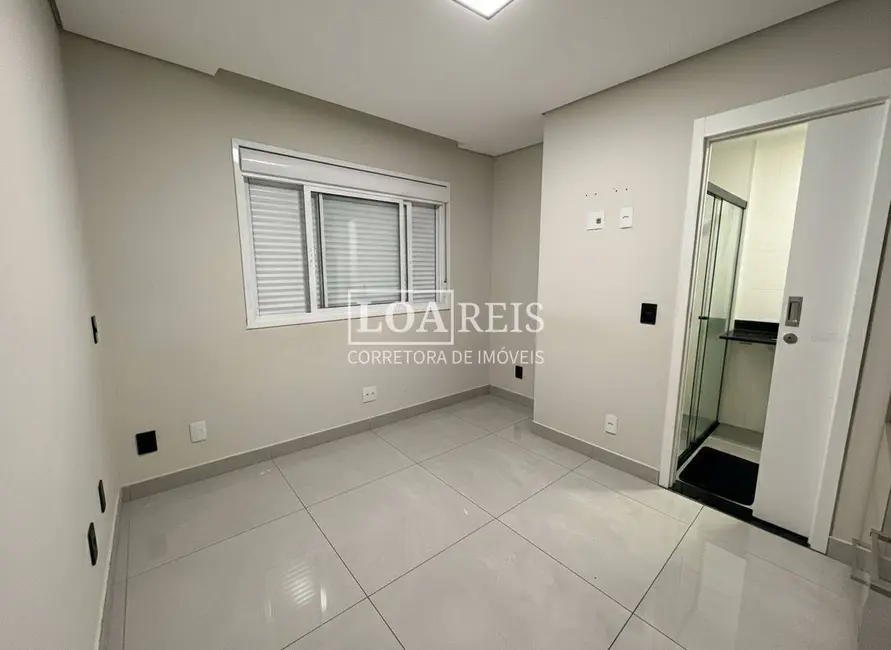 Foto 3 de Apartamento com 2 quartos para alugar, 65m2 em Sao Jose Dos Campos - SP